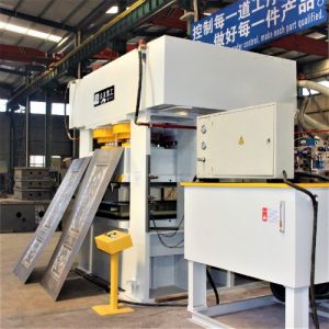 Machine de Presse hydraulique pour gaufrage porte en acier